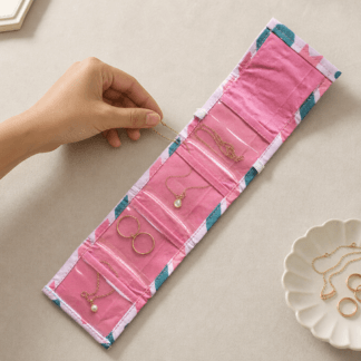 Foldable Travel Jewellery Organizer with 4 Clear Pockets